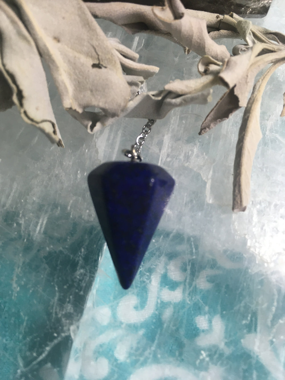 Faceted Pendulums